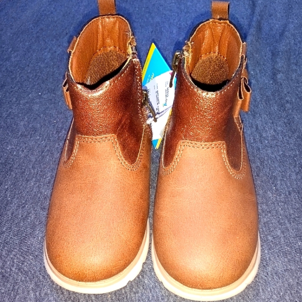 Munchkin boots